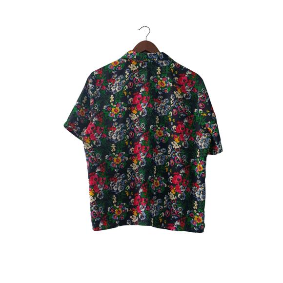 Vintage Women's Dark Floral Blouse Size tag missing Lightweight - Picture 2 of 9